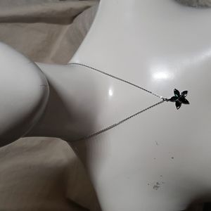 Abalone and Silver tone necklace. 💥